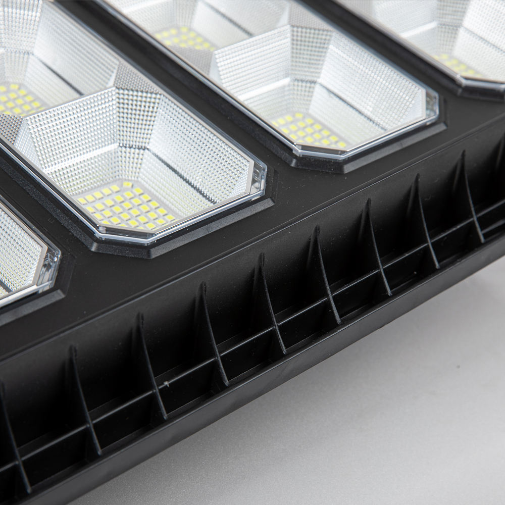 Соларна лампа тип COBRA - LYLU 1500W