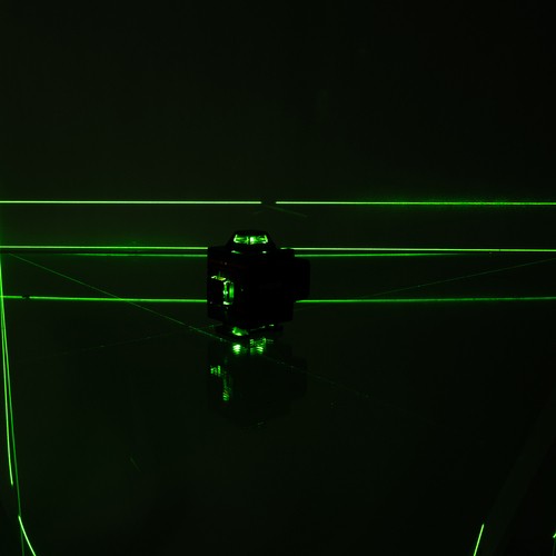 4D Лазерен нивелир с 16 линии ( четири точков ) - Самонивелиращ