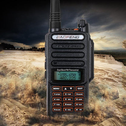 Преносима радиостанция Baofeng UV-9R PLUS, 18W, двучестотна 136 - 174 MHz / 400-520 Mhz